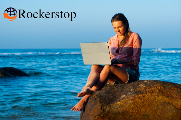 How to Travel the World and Do Freelancing in India Online?